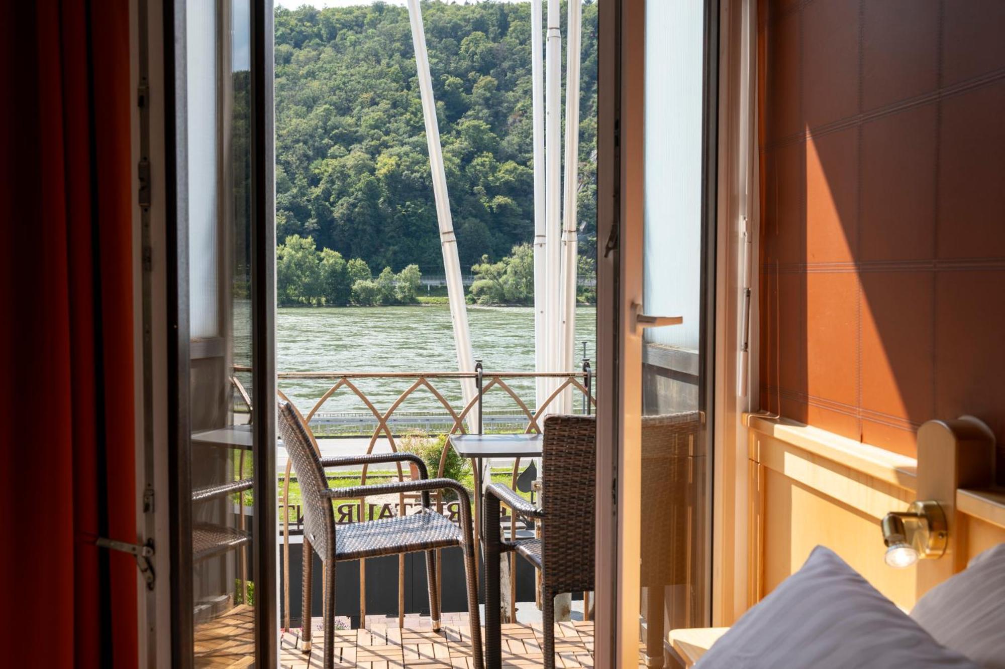 Hotel Unter Den Linden 로데스하임암라인 외부 사진