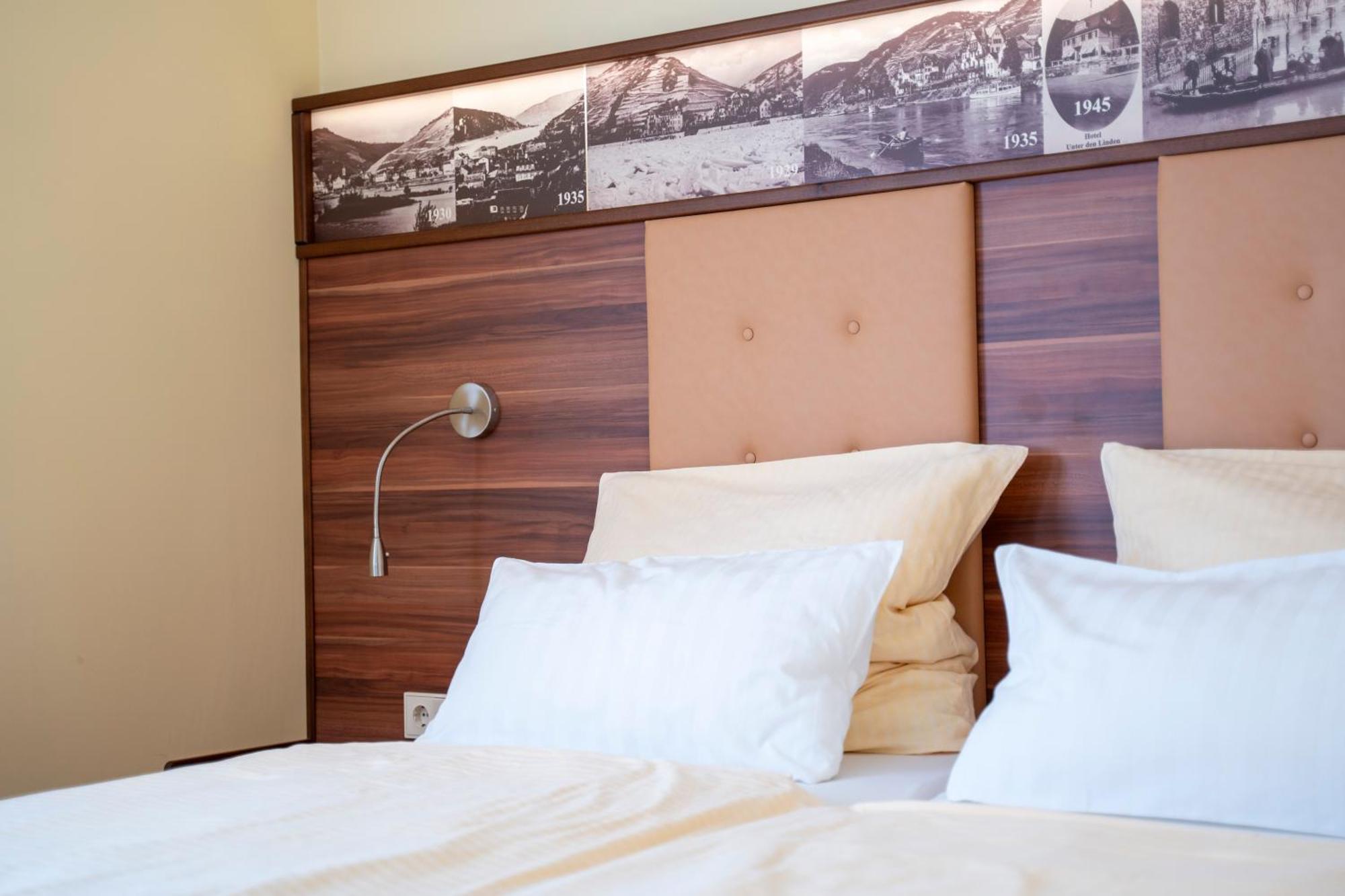 Hotel Unter Den Linden 로데스하임암라인 외부 사진